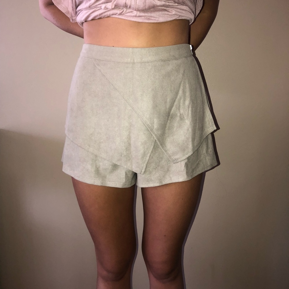LF tan skort